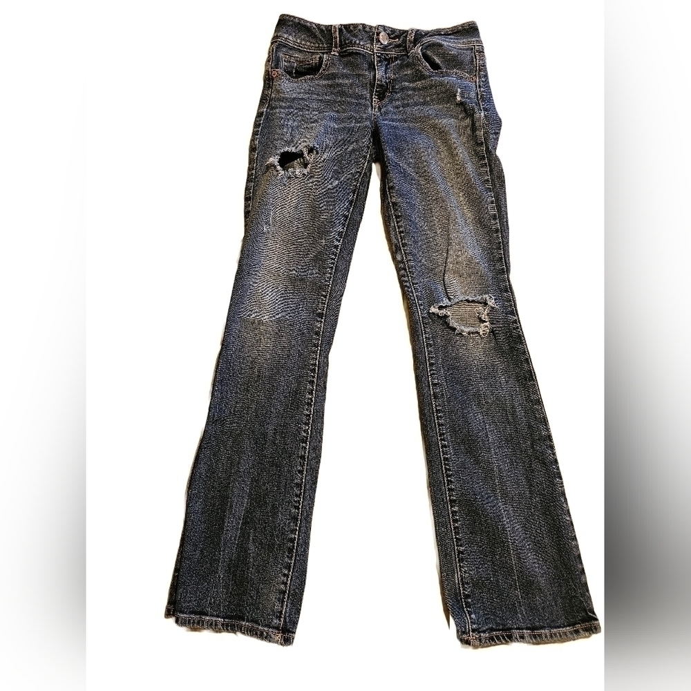 American Eagle Outfitter distressed straight leg jeans size 4